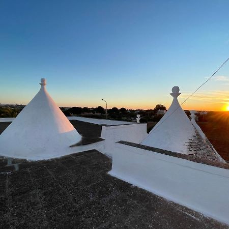 Trulli Lupoli In Valle D Itria Cisternino Exterior foto